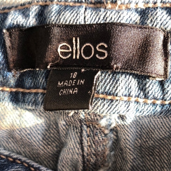 Ellos woman’s distressed straight leg jean size 18 - Picture 3 of 6